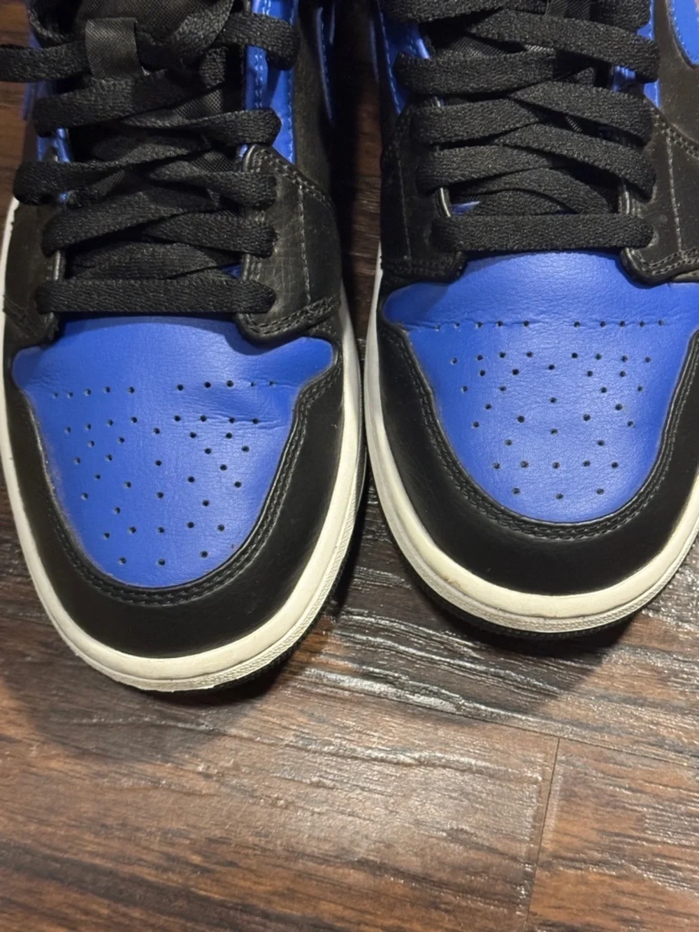 Nike Black and Royal Blue Mid-Top Sneakers